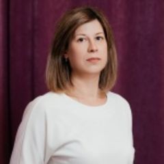 Максимова Илона