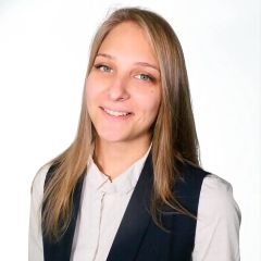 Затейникова Елена